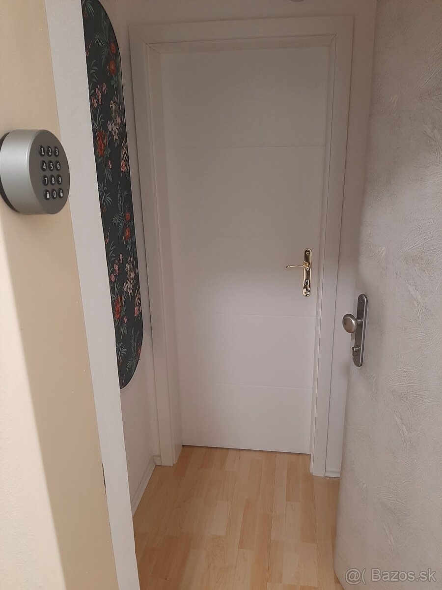 prenajmem na kratkodobny prenájom byt 2 izba + prísl.