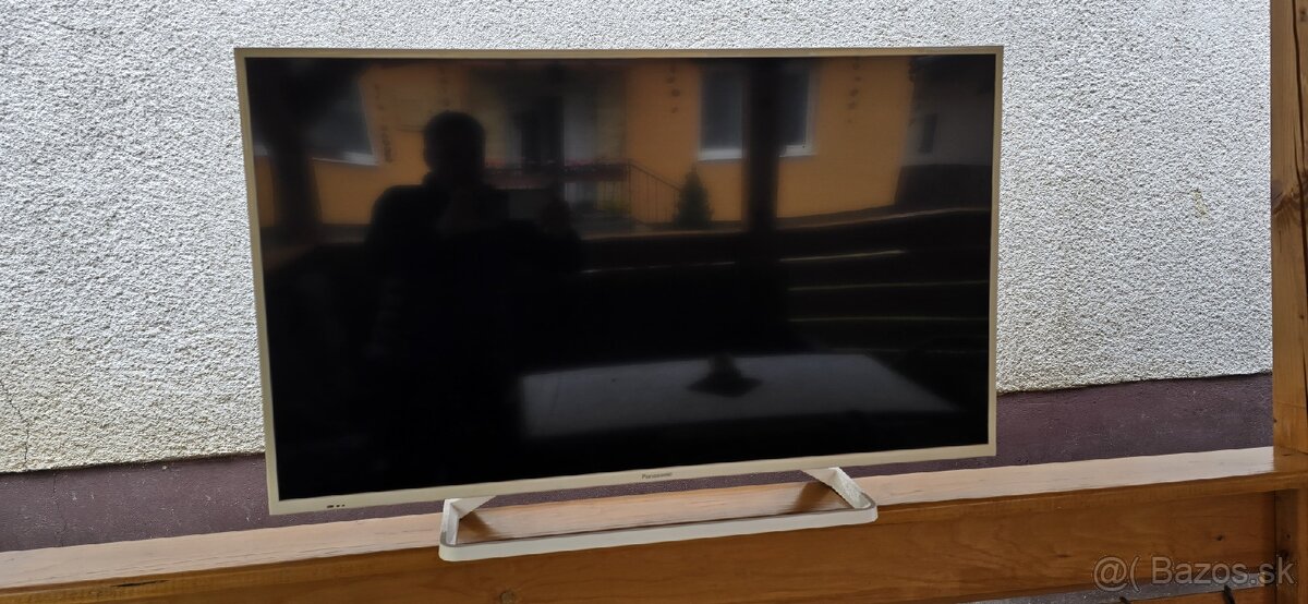 Televízor Panasonic Viera TX-42AS600EW