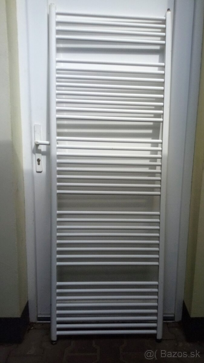 Predám rebrinový radiátor.
