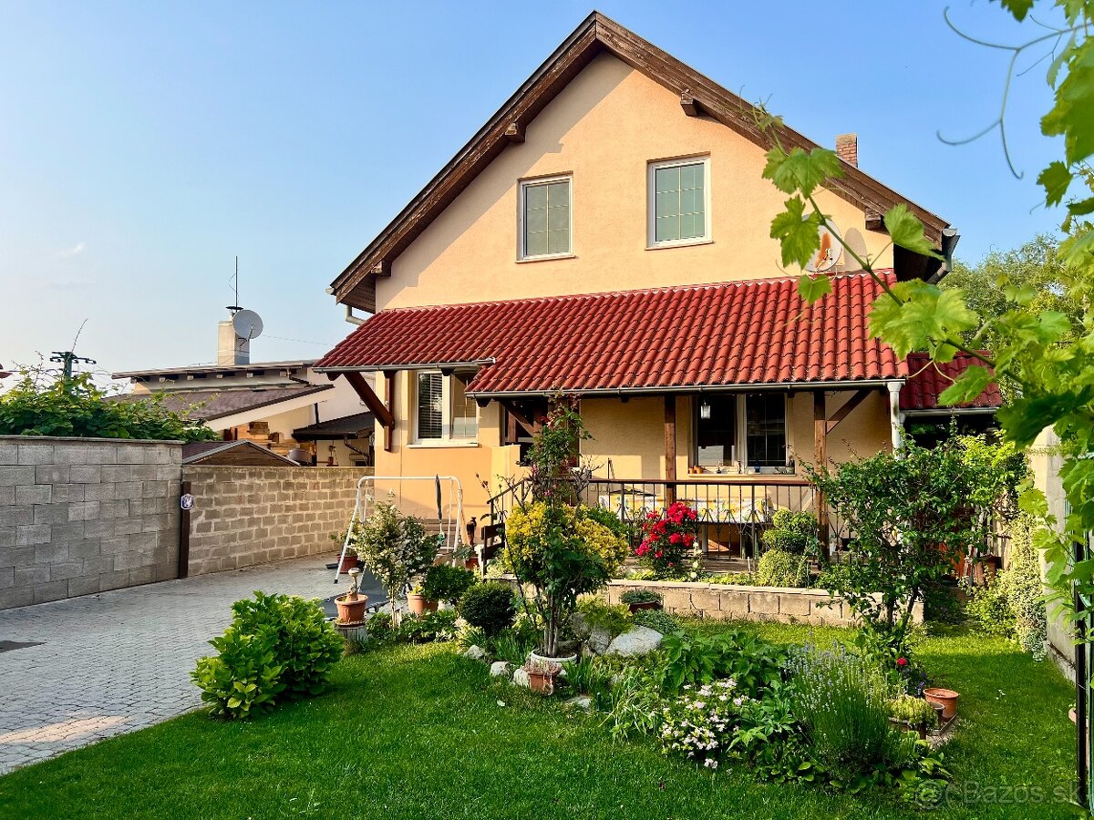 5- izbový rodinný dom so záhradou na predaj v Dobrohošti