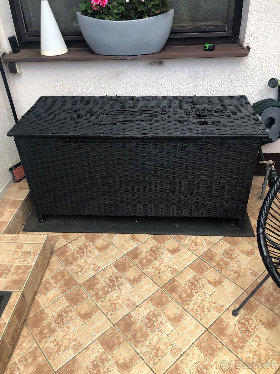 Záhradný box komoda skrinka