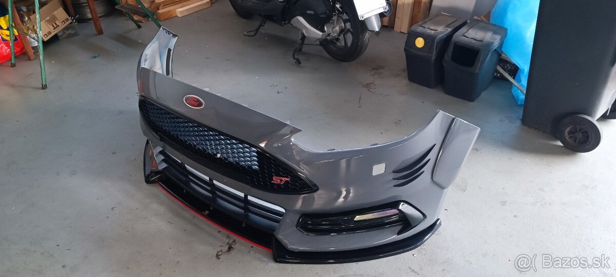 Predám nárazník focus st mk3