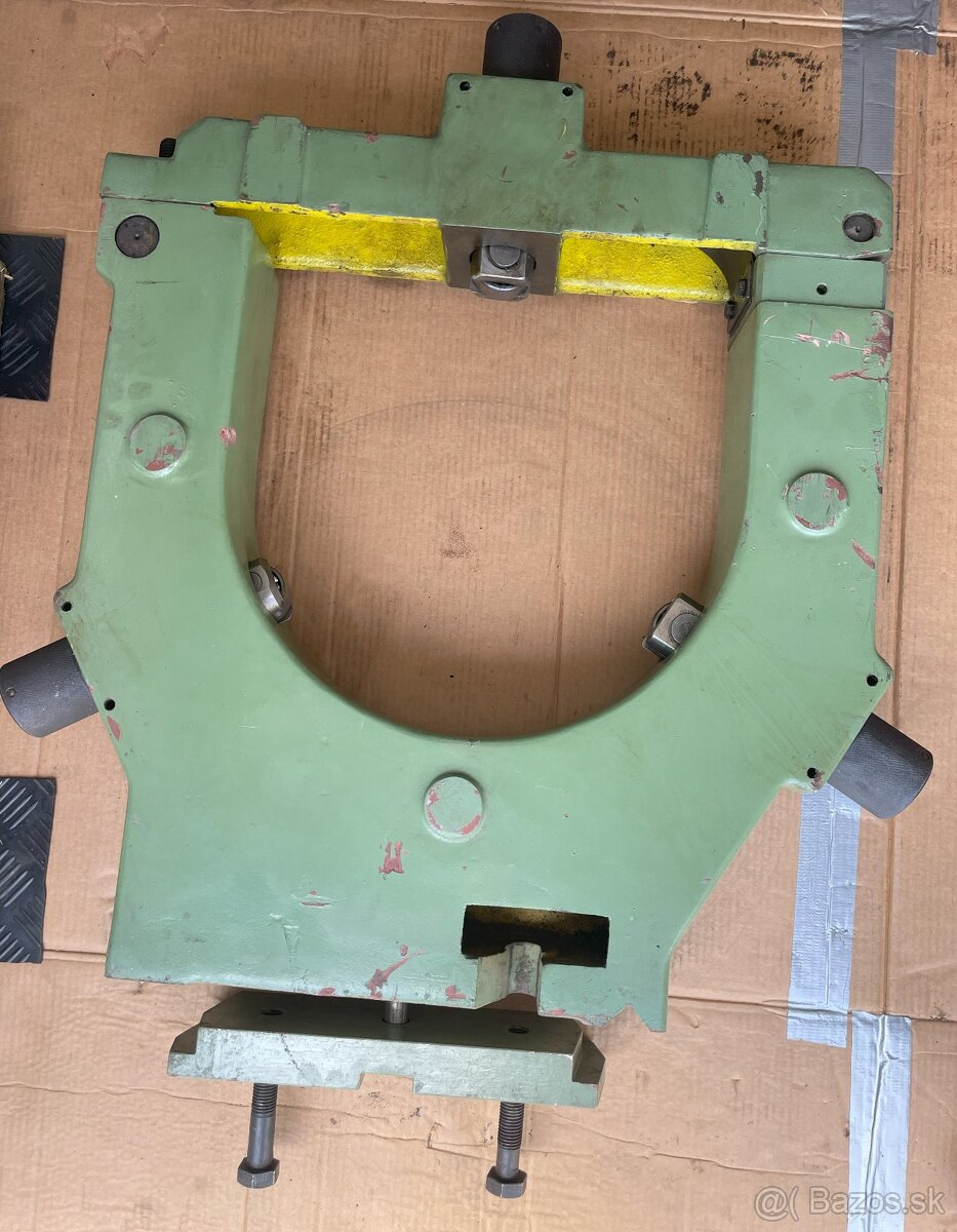 Sústruh SUI 80 - luneta - HĽADÁME