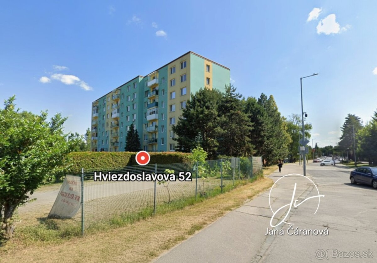 SENICA: NA PREDAJ 1-IZBOVÝ BYT AJ S GARÁŽOU