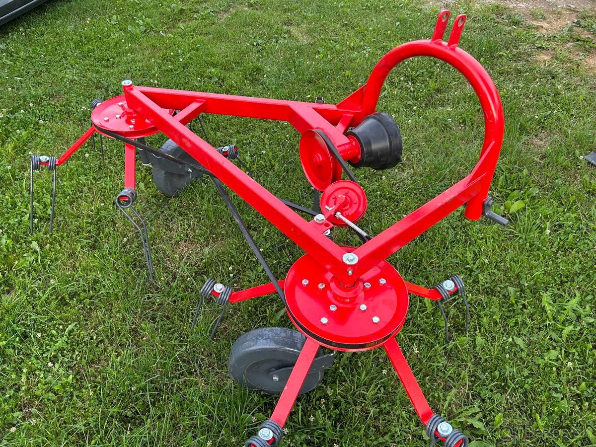 Predám obracačku na seno