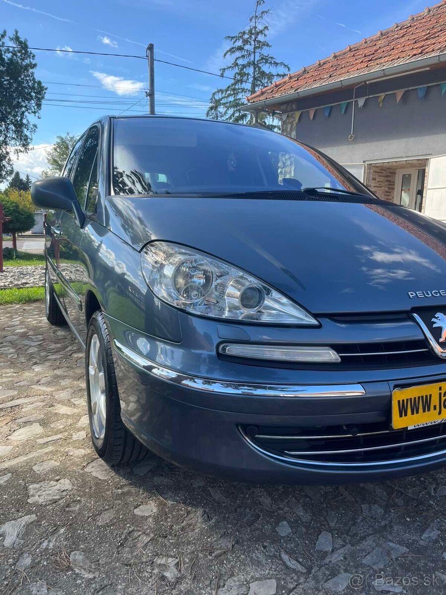 Peugeot 807 2,0HDI AT6 120KW 7M