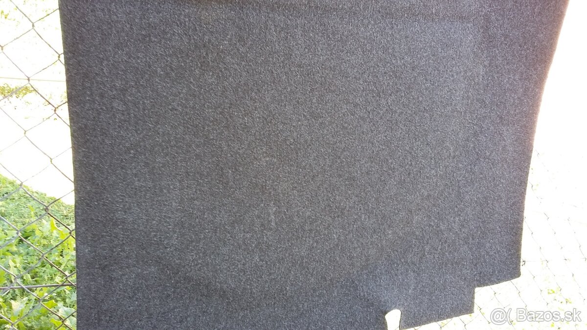 Koberec kufra Golf 4