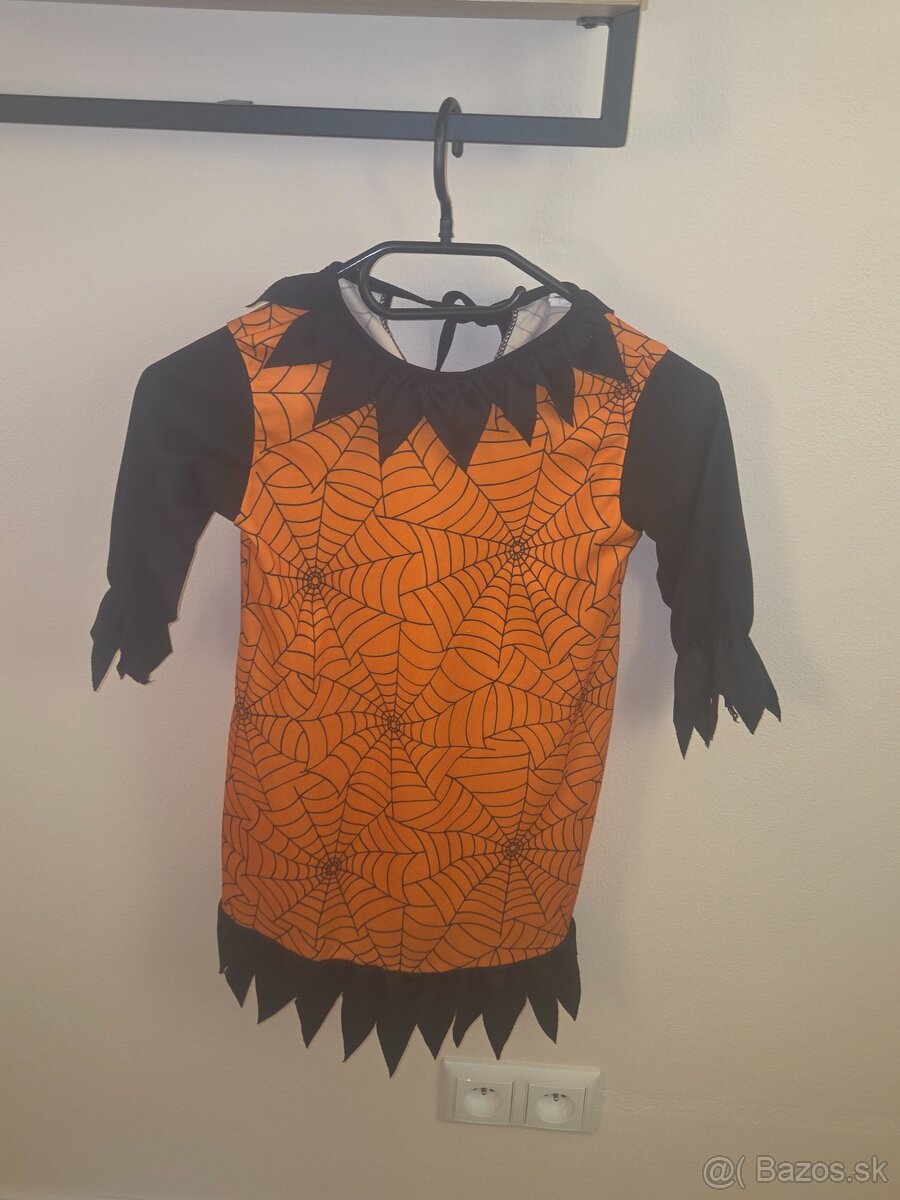 Dievčenské šaty- kostým