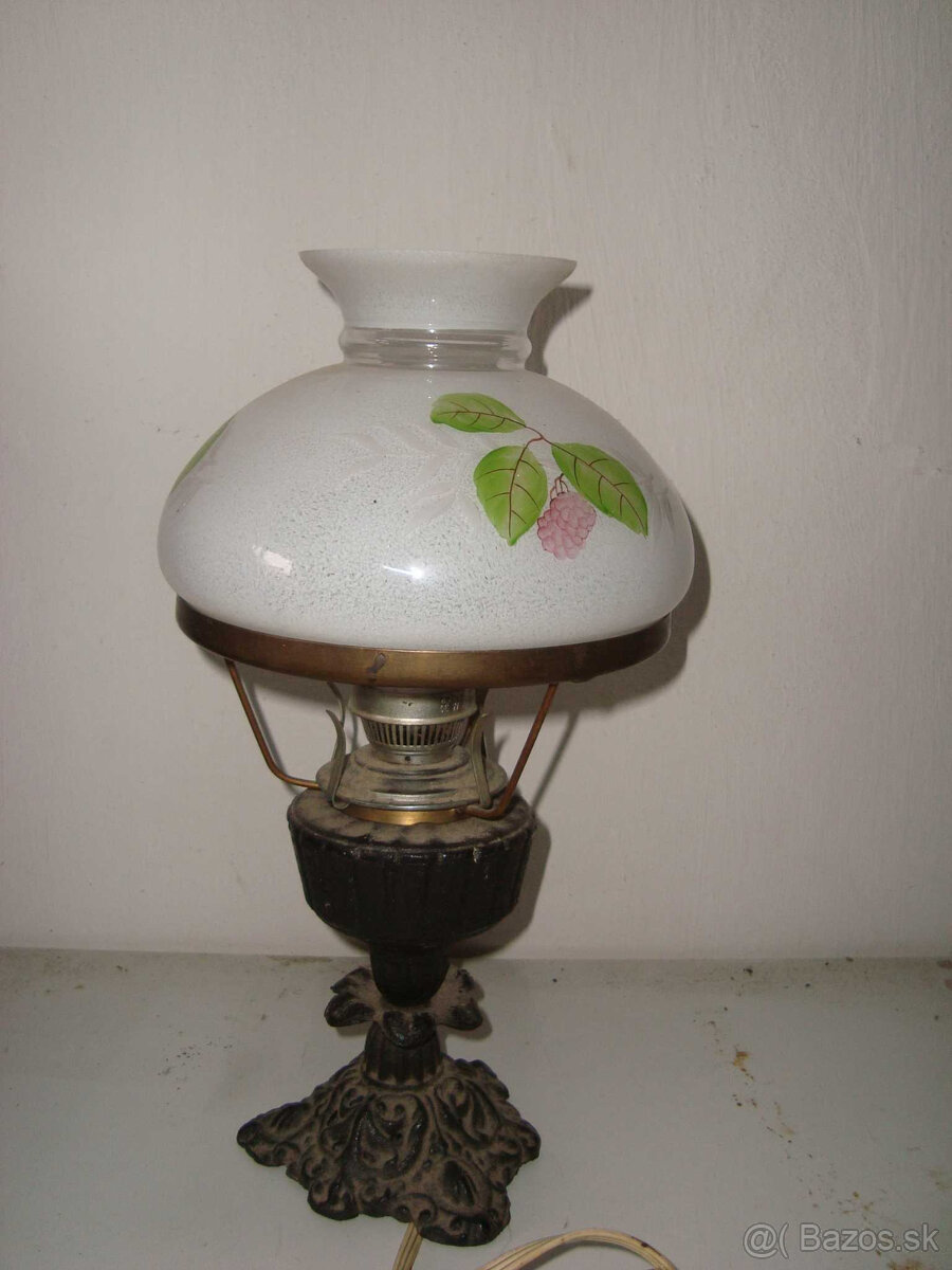 Lampa stolná