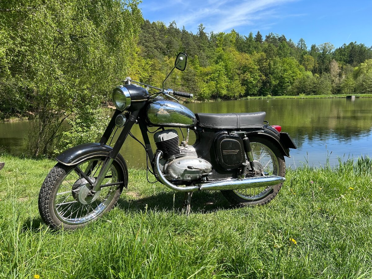 Jawa 250 Sport