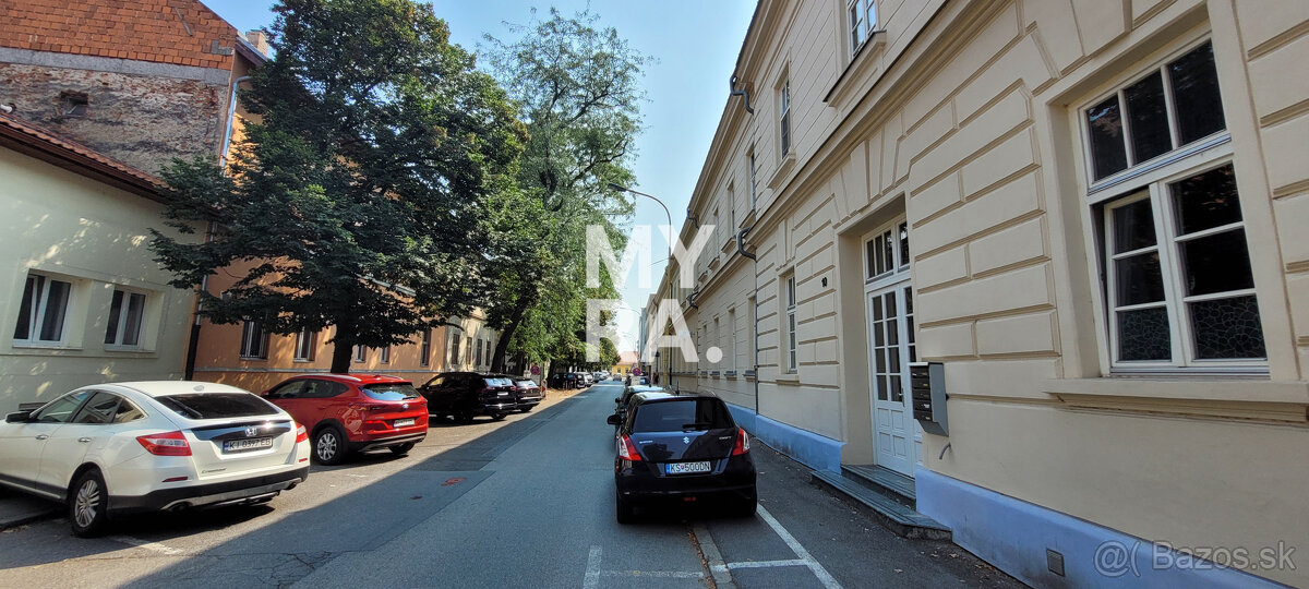 Nebytový priestor na prízemí, 2x parkovanie, 94 m2, klimatiz