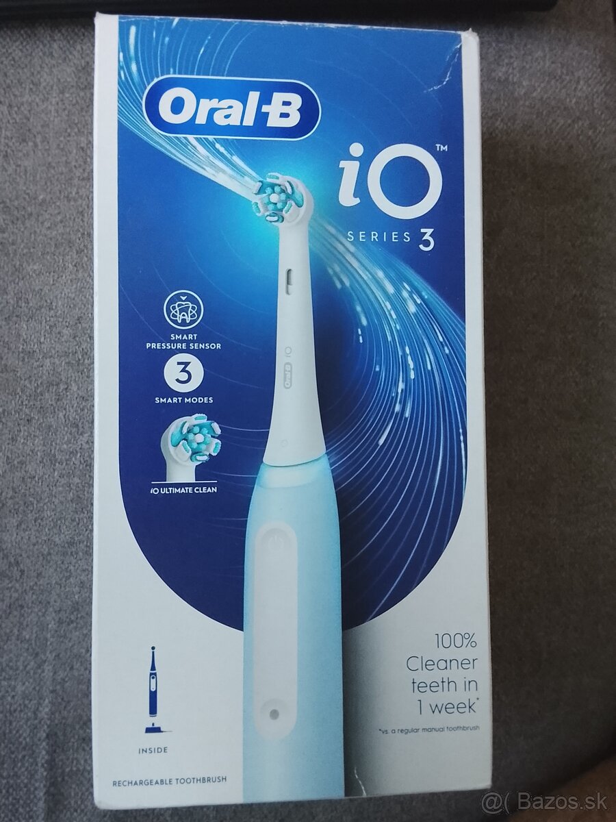 Oral B zubná kefka