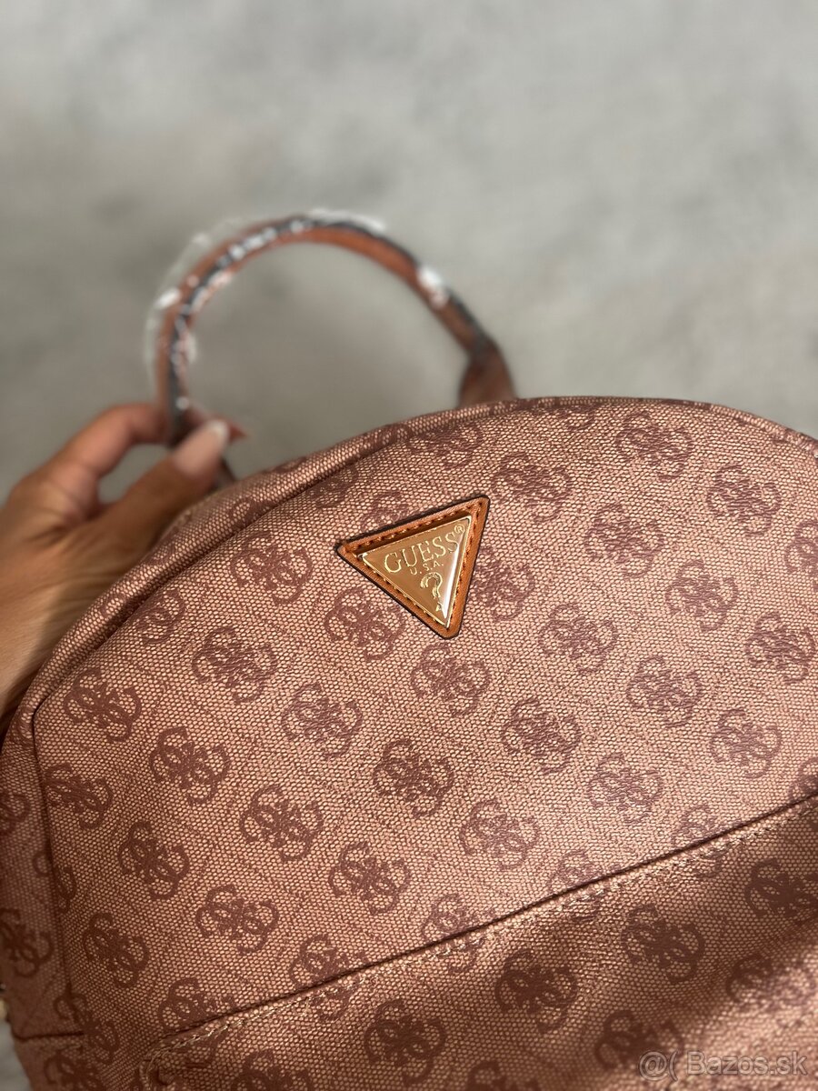 Guess ruksak