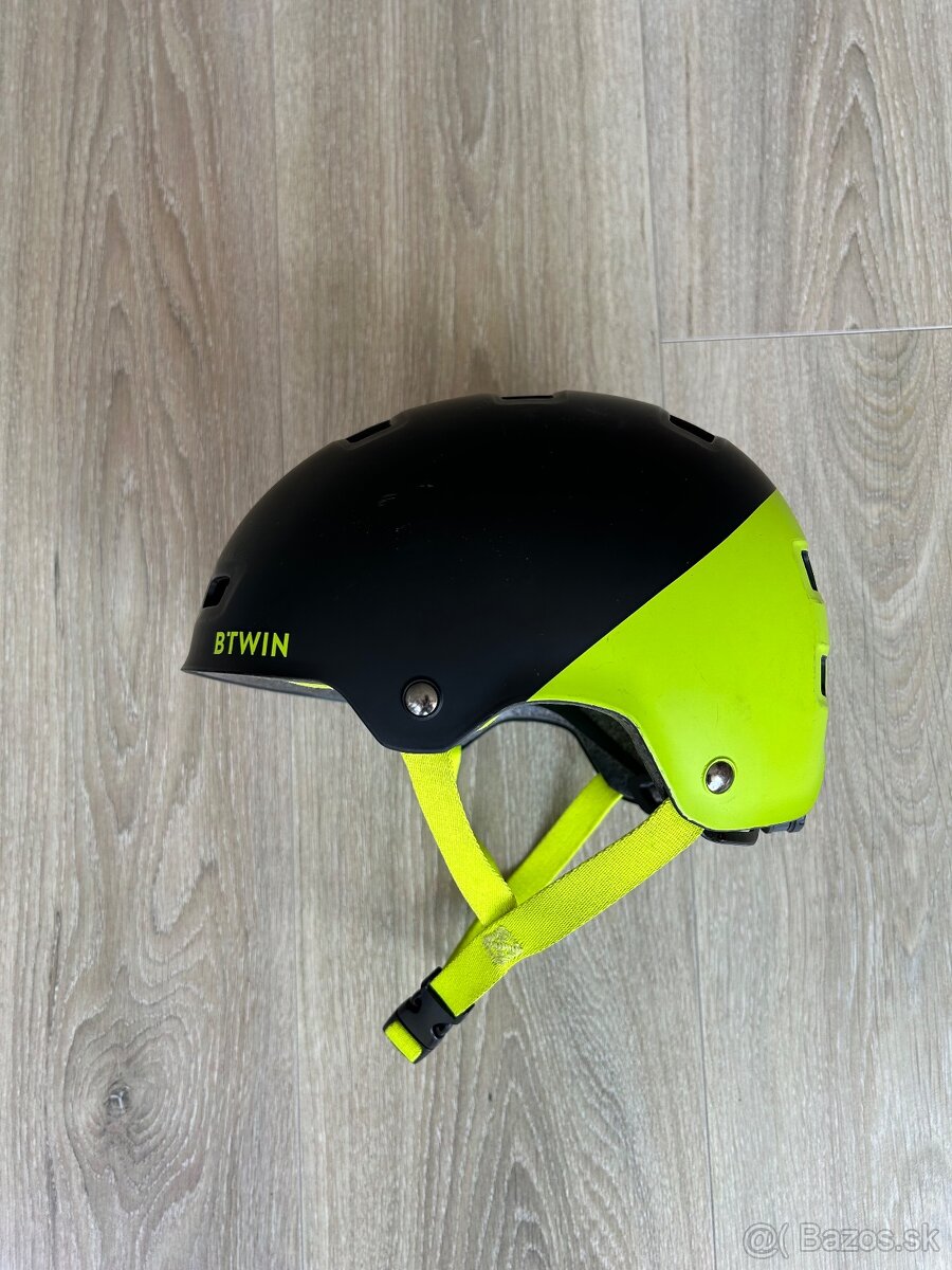 Detská prilba Decathlon veľkosť S