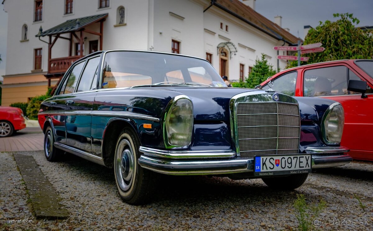 Mercedes Bnz 250S w108