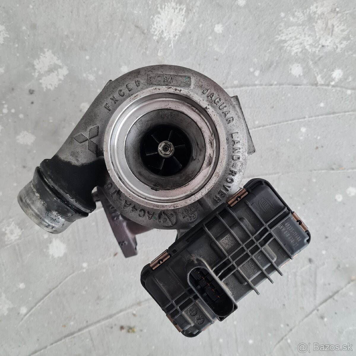 Pokazené turbo jaguar