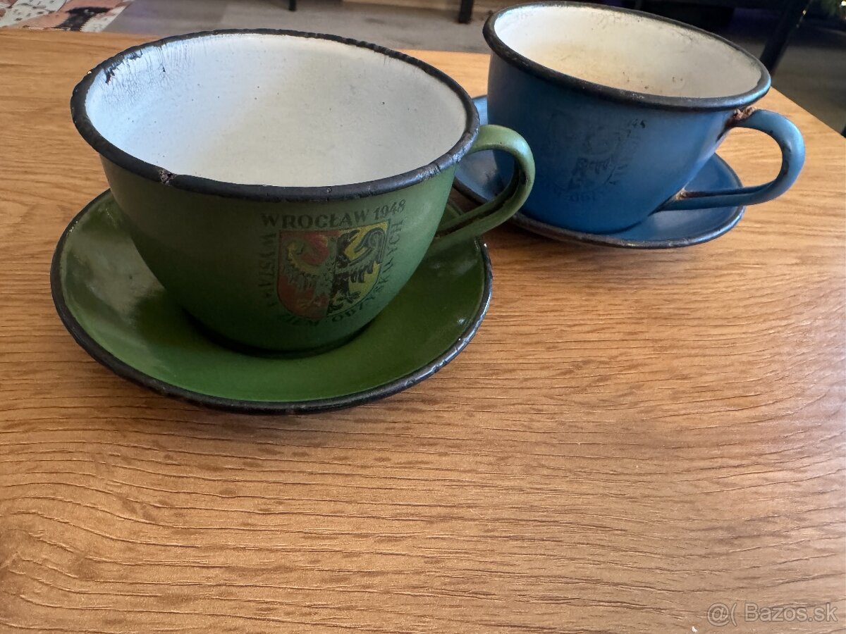 set smaltovaných hrnčekov WROCLAW 1948