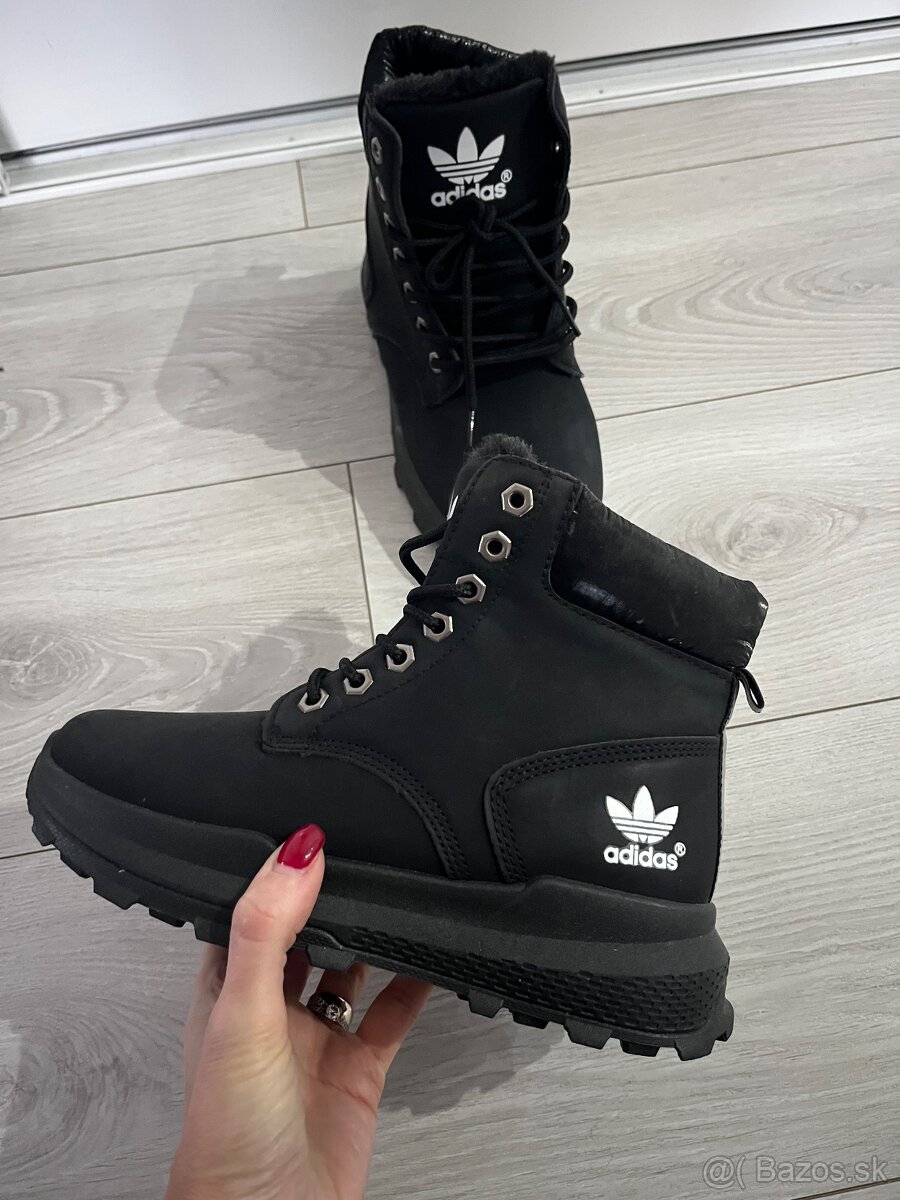 Dámske zimné topánky Adidas