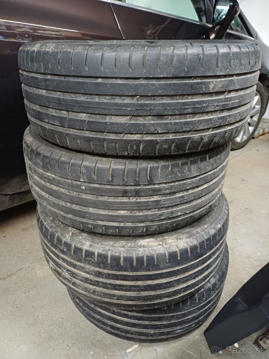 Letne 225/55 ZR17 Nokian Hakka Black 2 + pneuservis