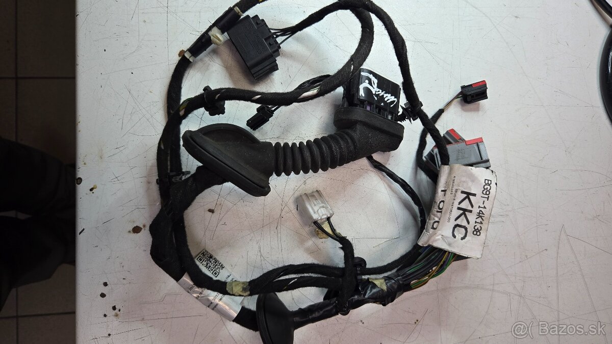 Ford Mondeo MK4 kabeláž dverí