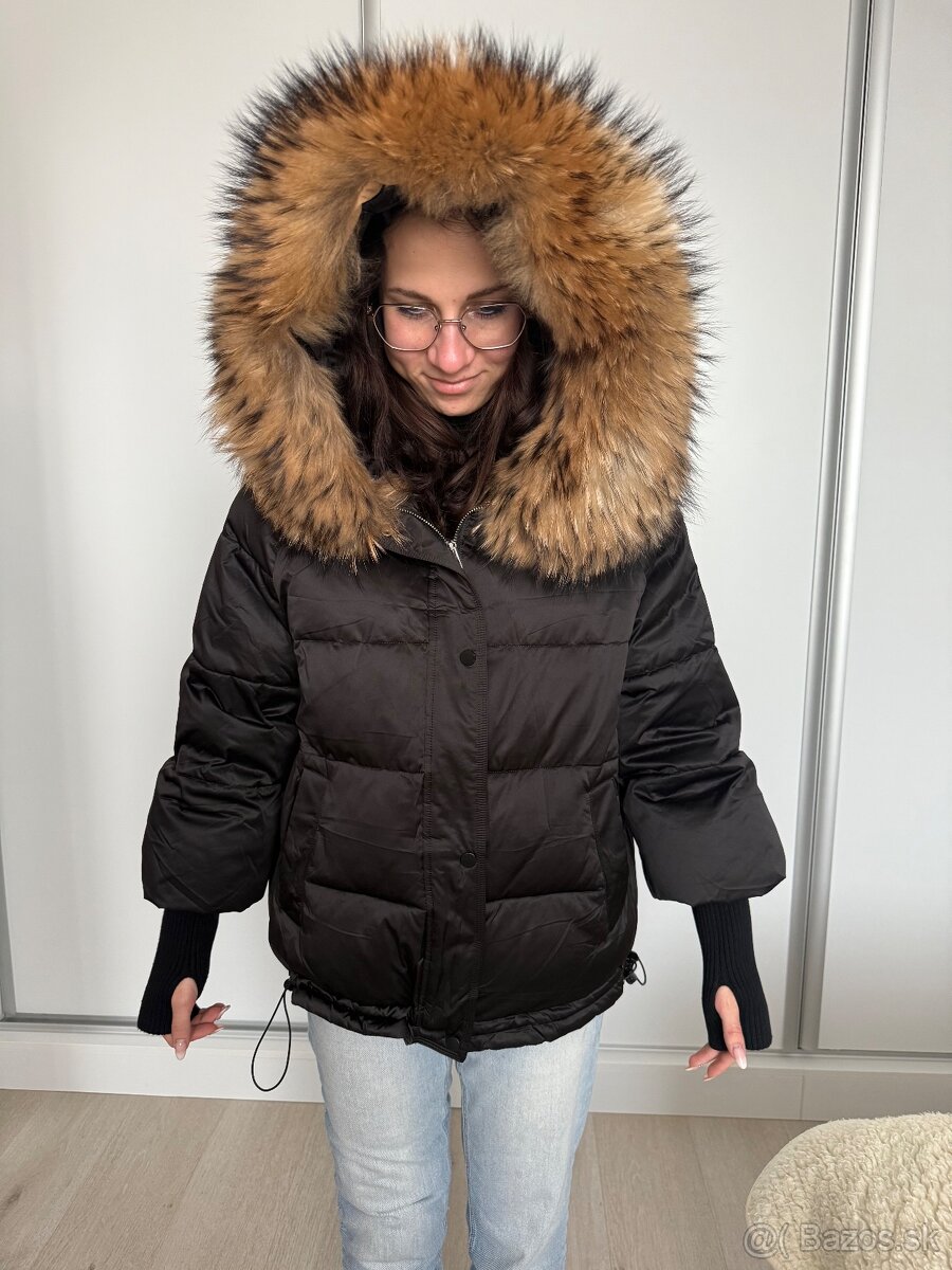 Nadherna bunda s pravou kozusinkou