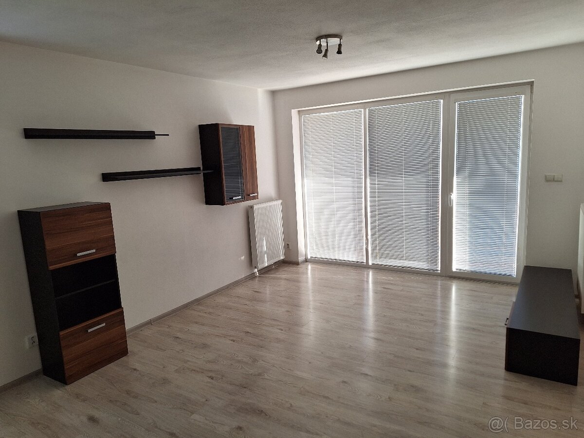 Prenájom 2-izbového bytu Malacky