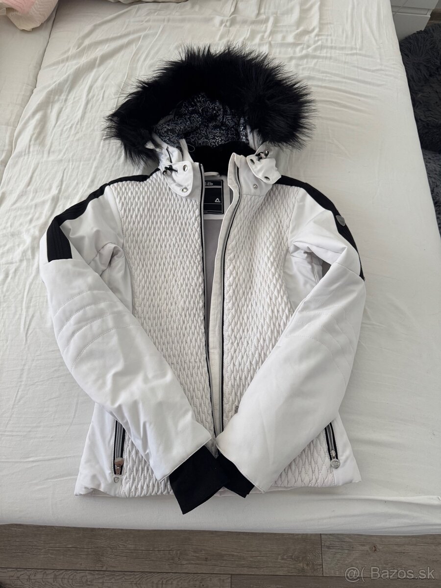 Zimná lyžiarska bunda