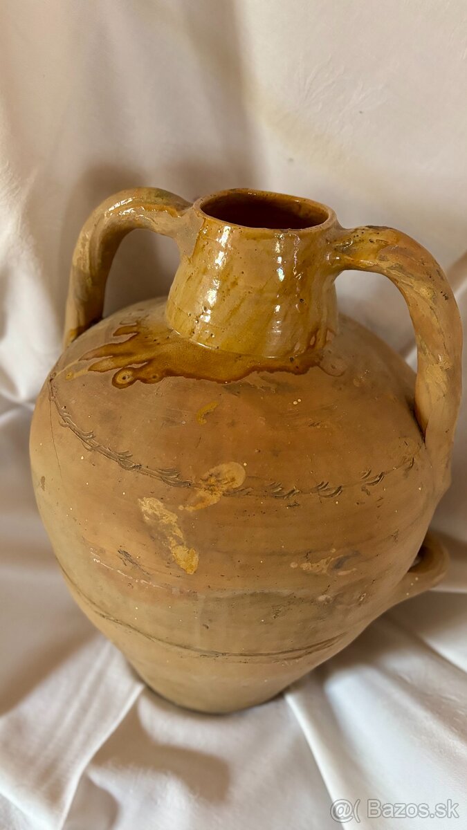Starožitná terakotová amfora