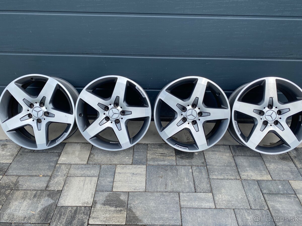 Mercedes GLA R18