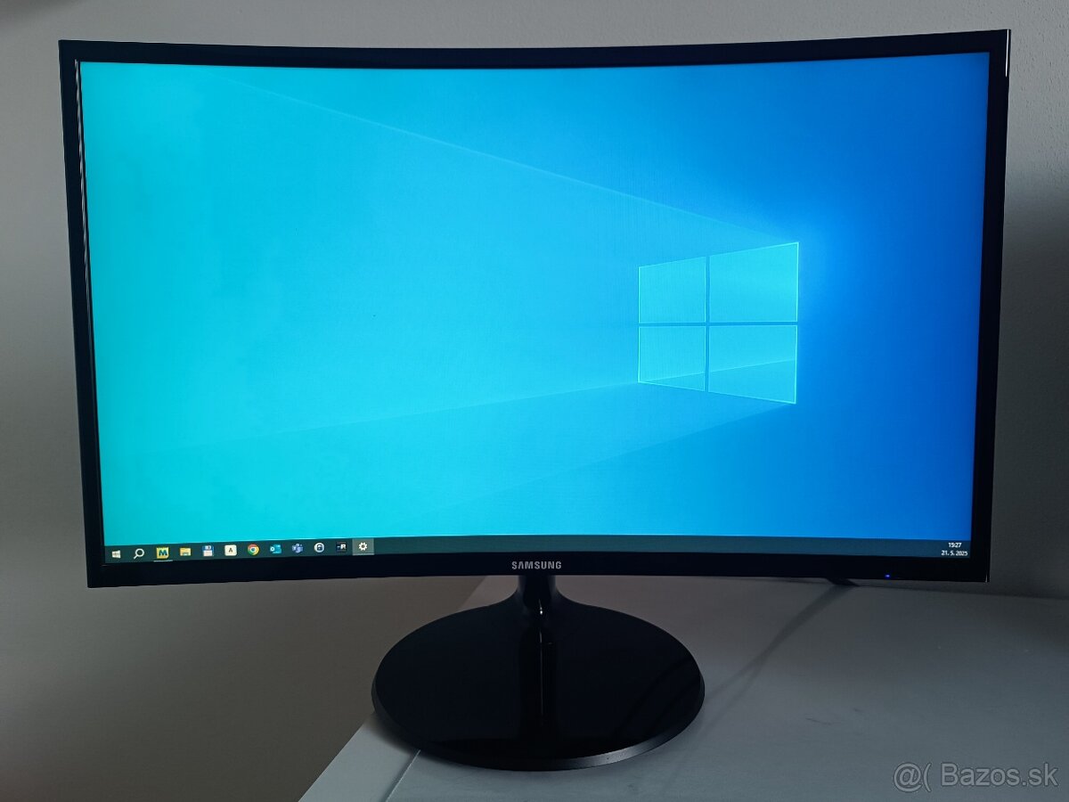 LCD monitor Samsung C27F390