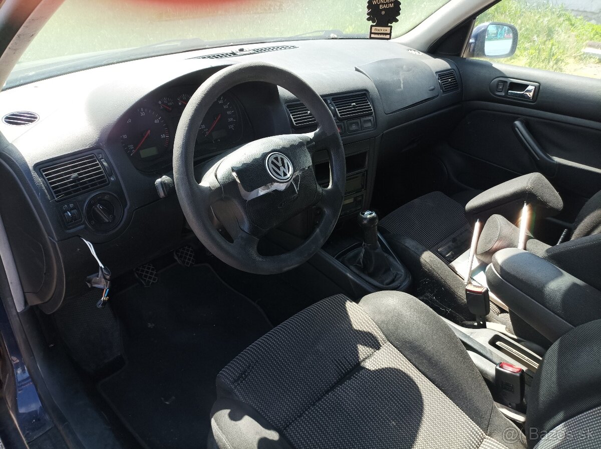 VW Golf IV