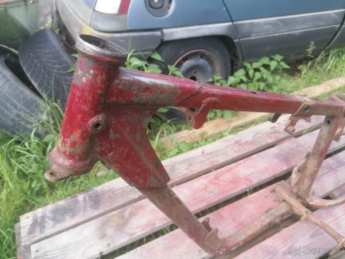 Rám na Jawa 250/ 350 perák