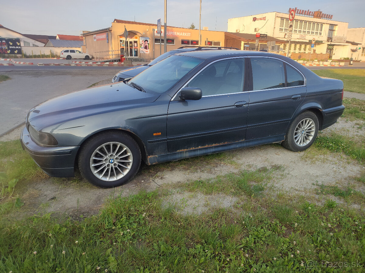 Predám BMW 520i
