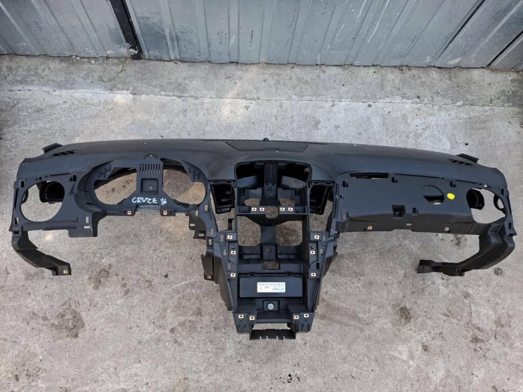 Palubovka Chevrolet Cruze 2012