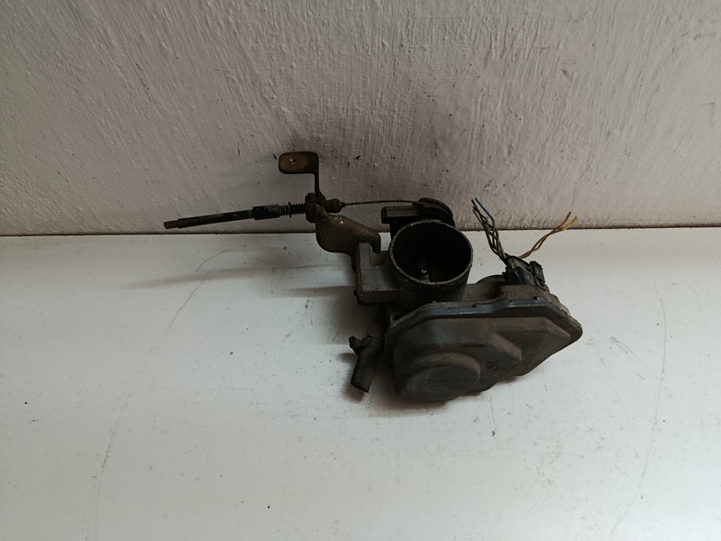 skrtiaca klapka SKODA FELICIA 1.3 047133061 50€