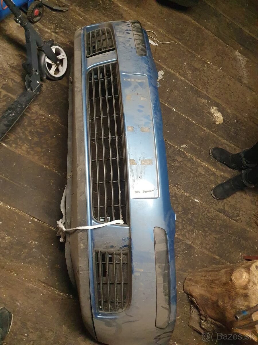 VW Golf 5 predný nárazník