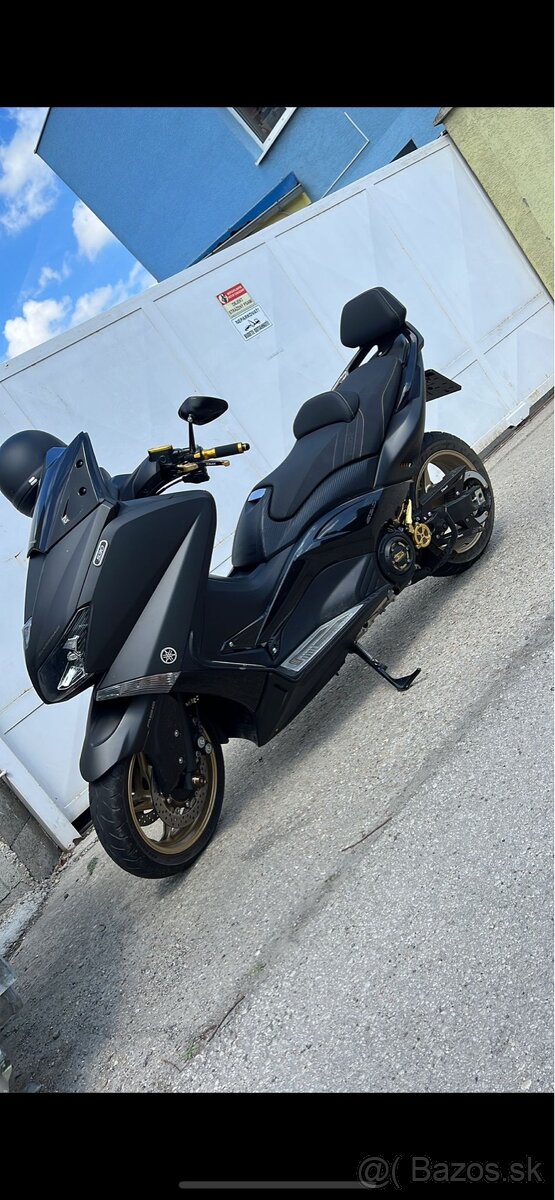 Yamaha TMAX 530 Black Max