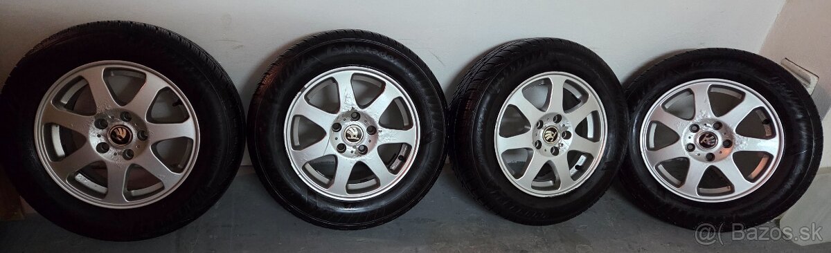 Elektrony skoda 5x112 r15 zimne pneu 195/65 r15