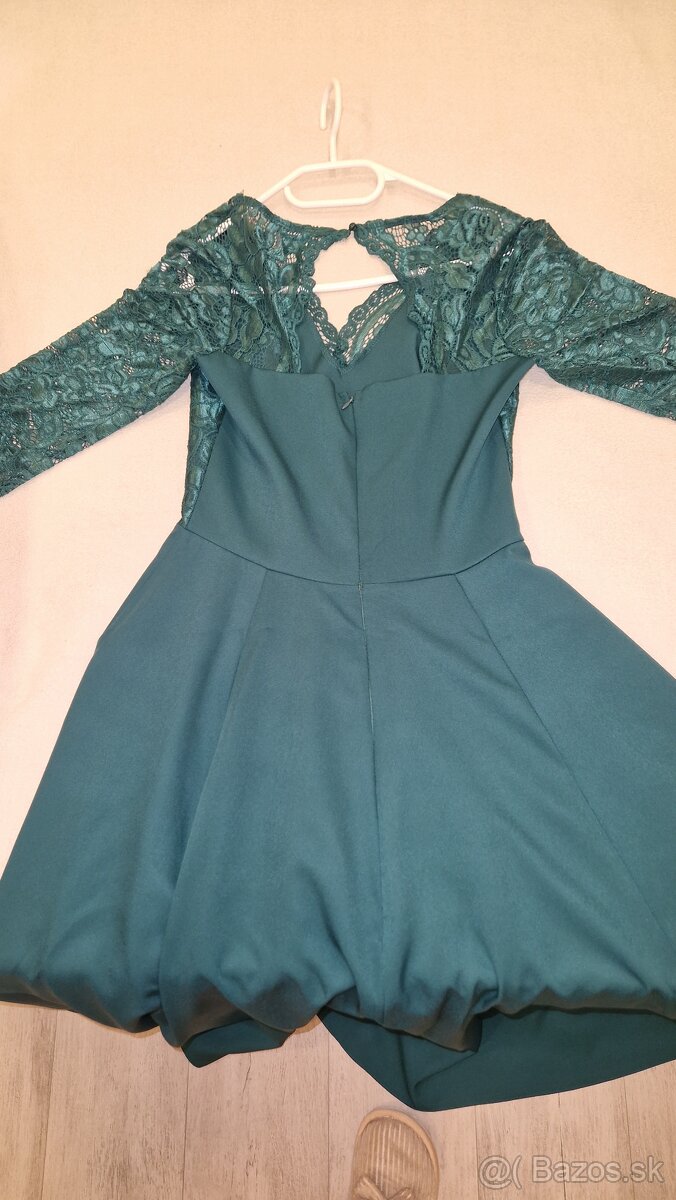 spoločenské šaty M