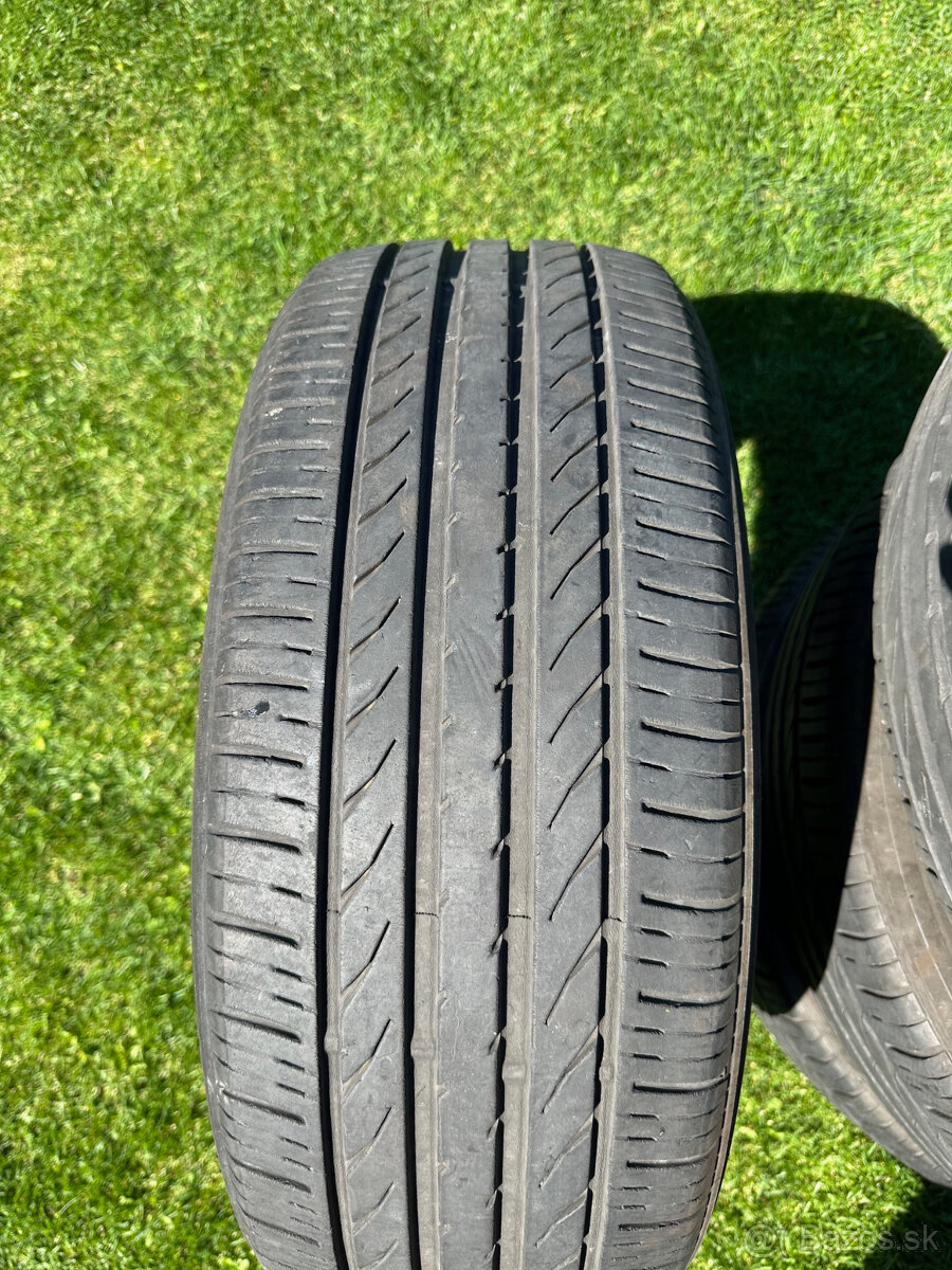 Letne pneu Toyo 215/50R18 92V Proxes R40