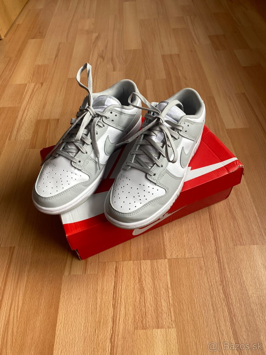Nike dunk low retro