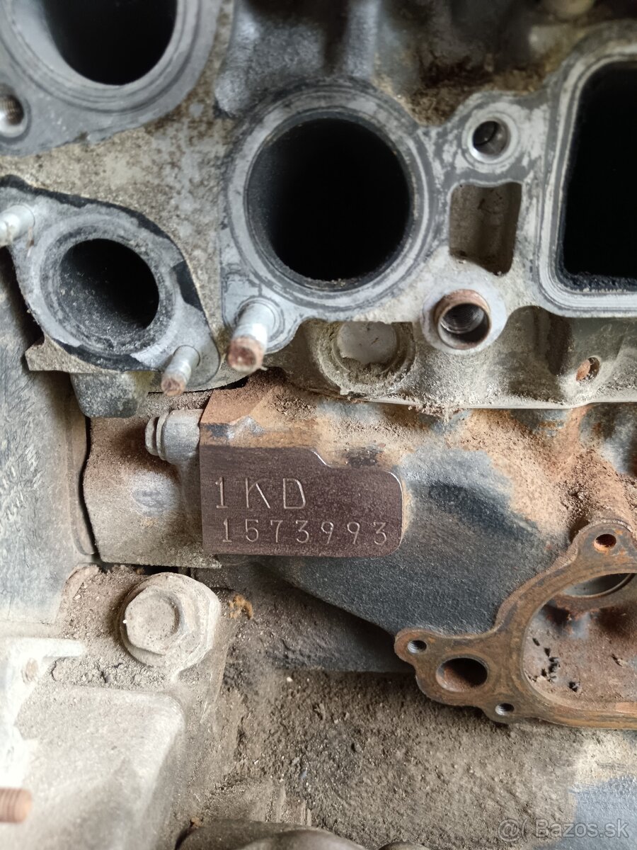Predám motor Toyota Land Cruiser