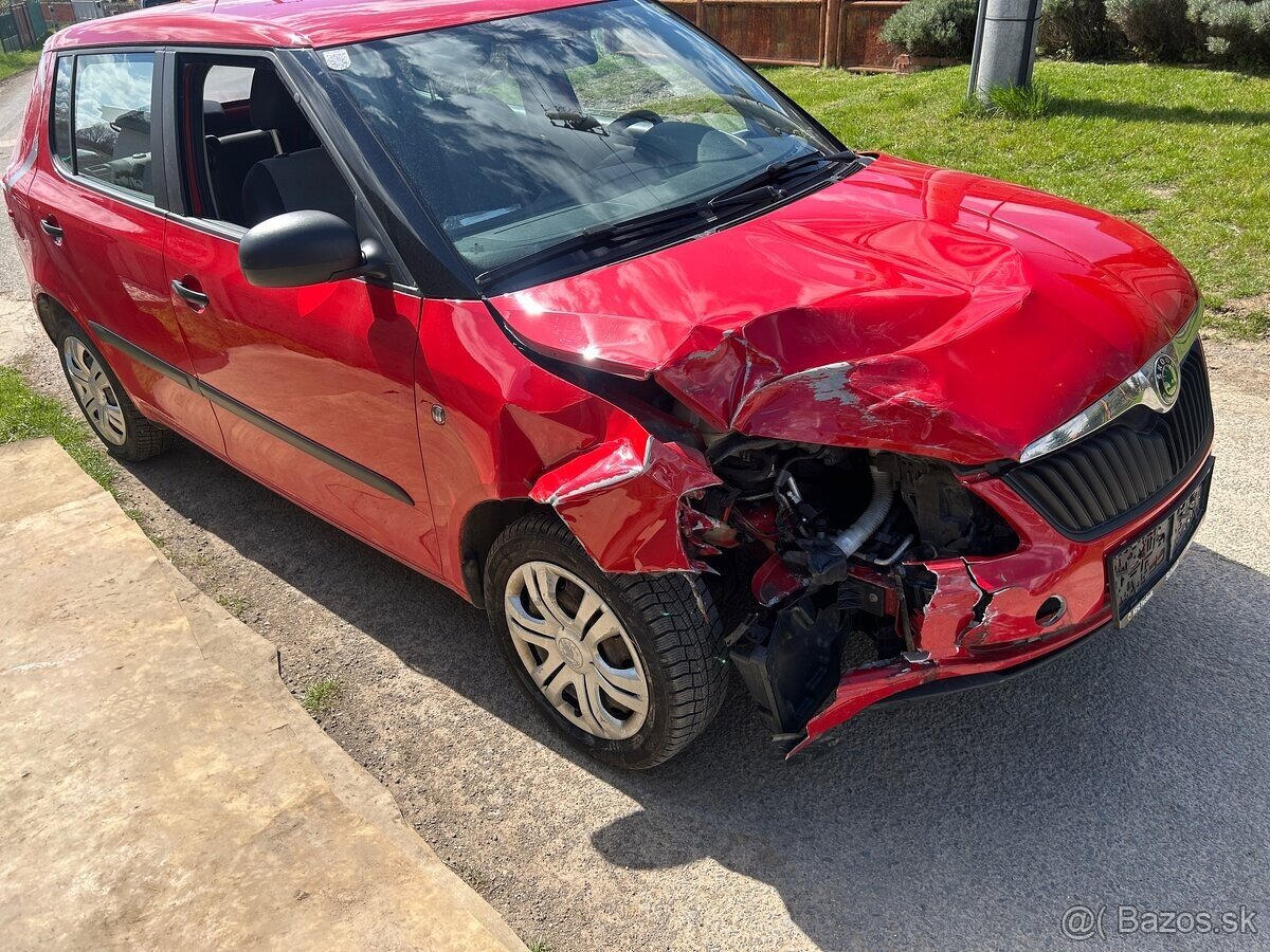Rozpredam Skoda Fabia 2 1.2 HTP facelit 72tis KM