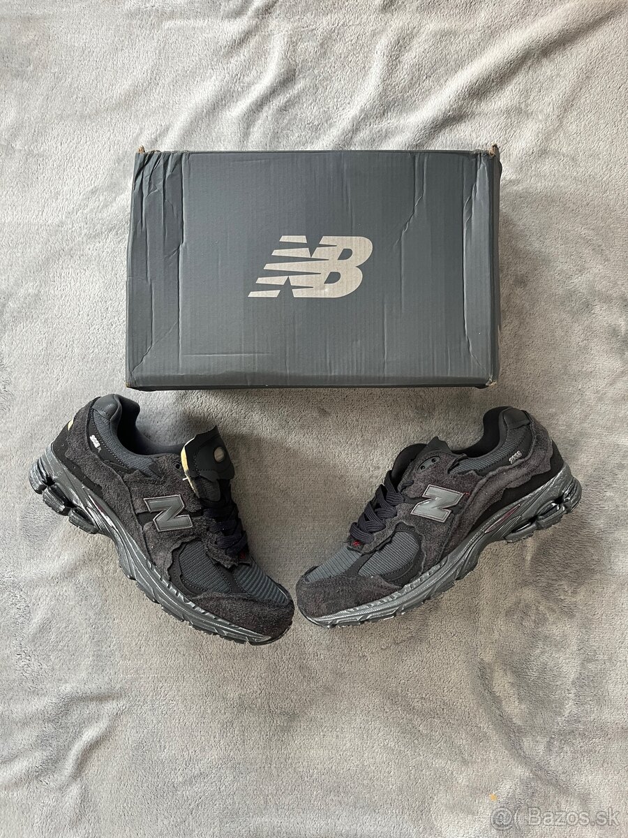 New balance 2002r 45