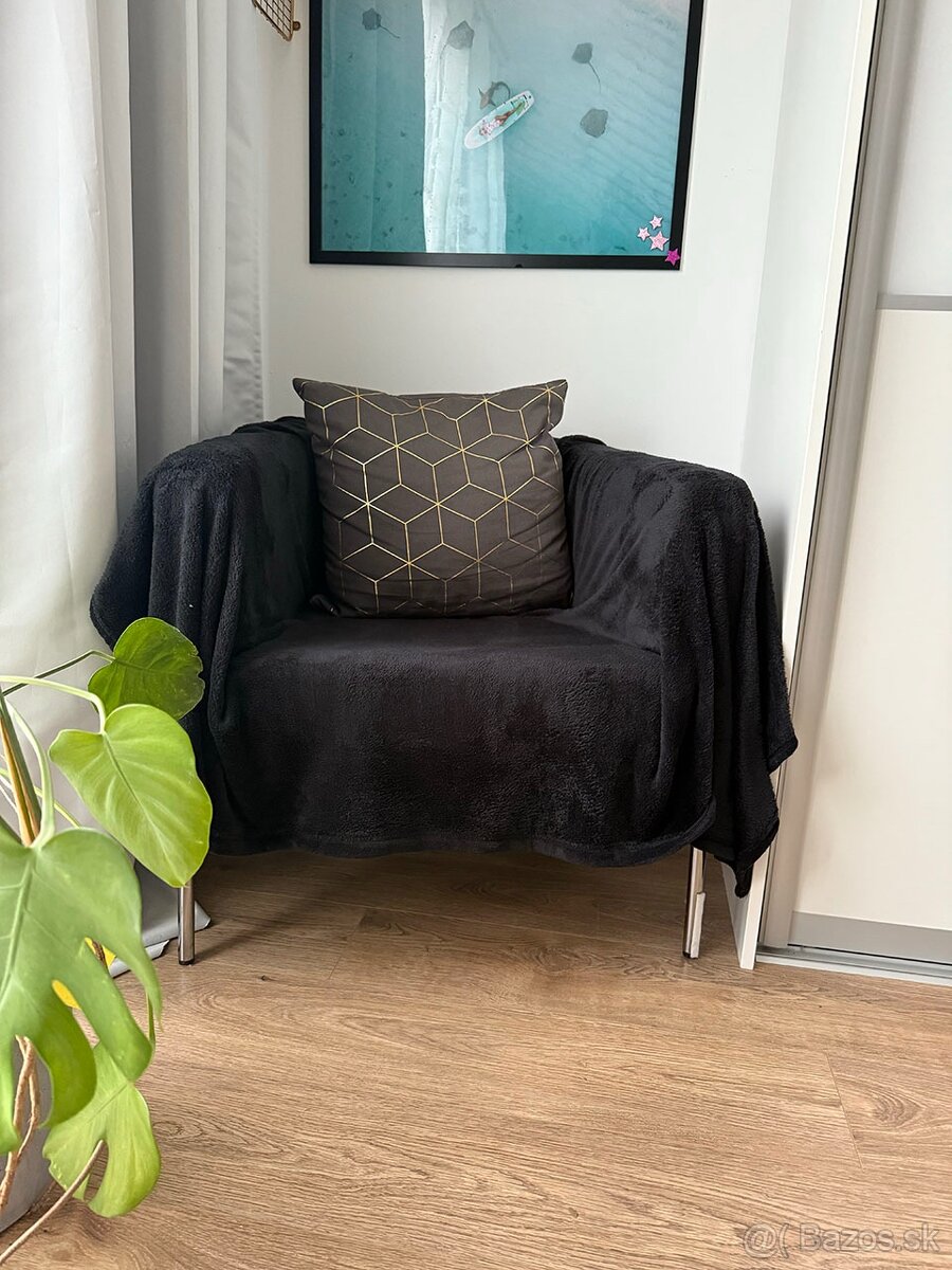 Predam kreslo z Ikea