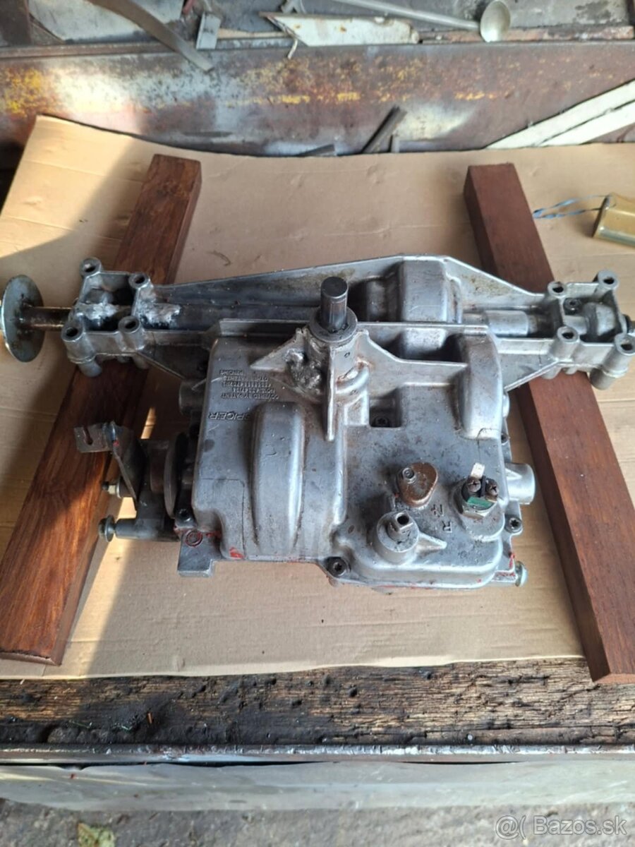 Mechanická prevodovka na traktorovú kosačku