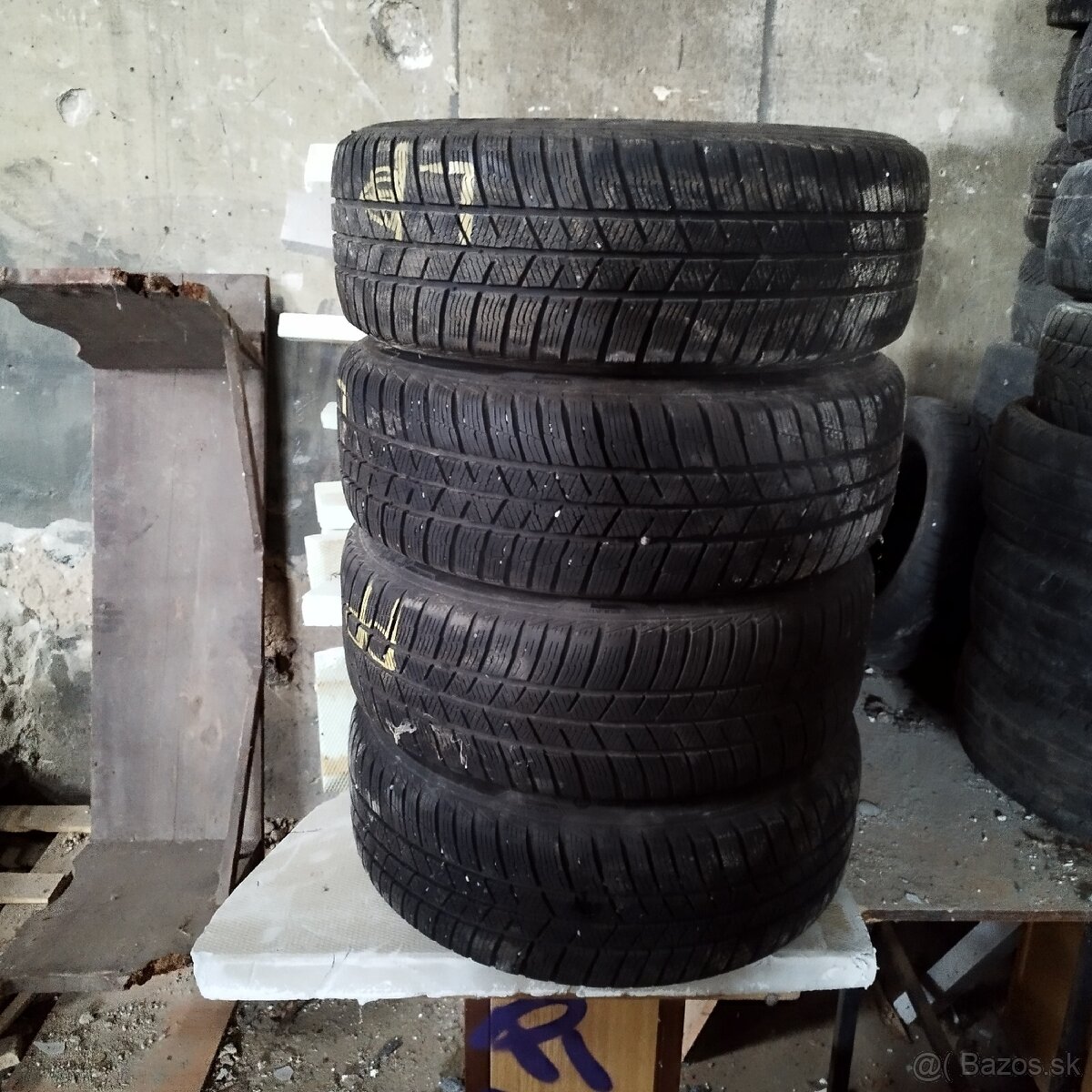 Kolesá,zimné pneumatiky 205/55/R16 T s plechovými diskami