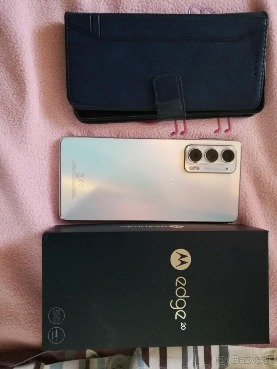 Motorola edge 20