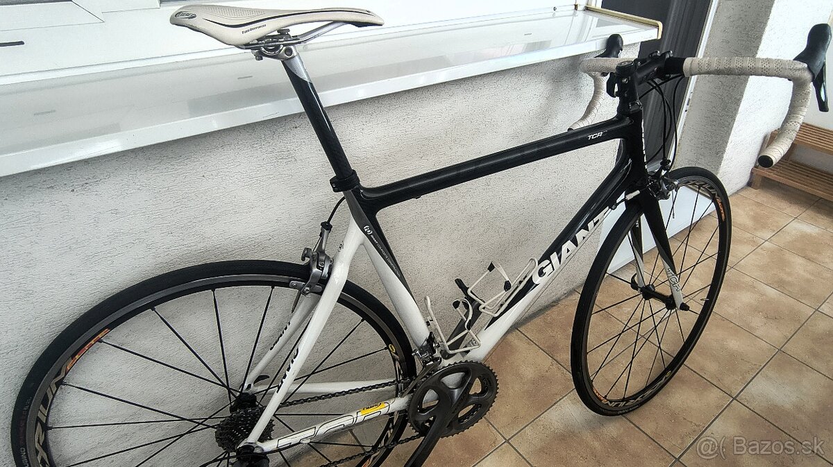 Giant TCR-C Carbon