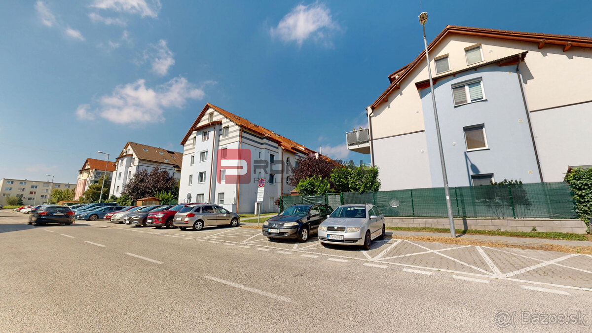 Predaj dvojizbového bytu so záhradkou - Svätý Jur
